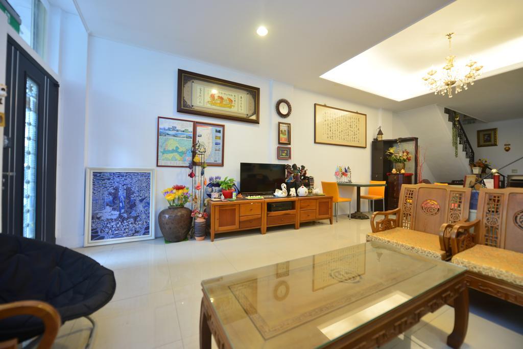 花蓮快樂腳旅宿 Hualien Buitenkant foto